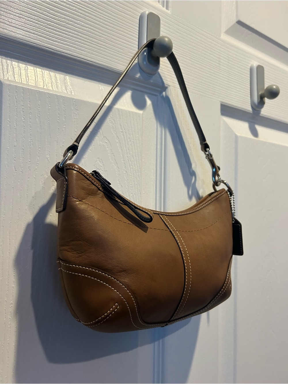 COACH SoHo Mini Hobo Camel Tan Leather Y2K Shoulder Bag Purse - Picture 4 of 5